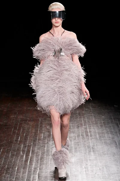 Look 20